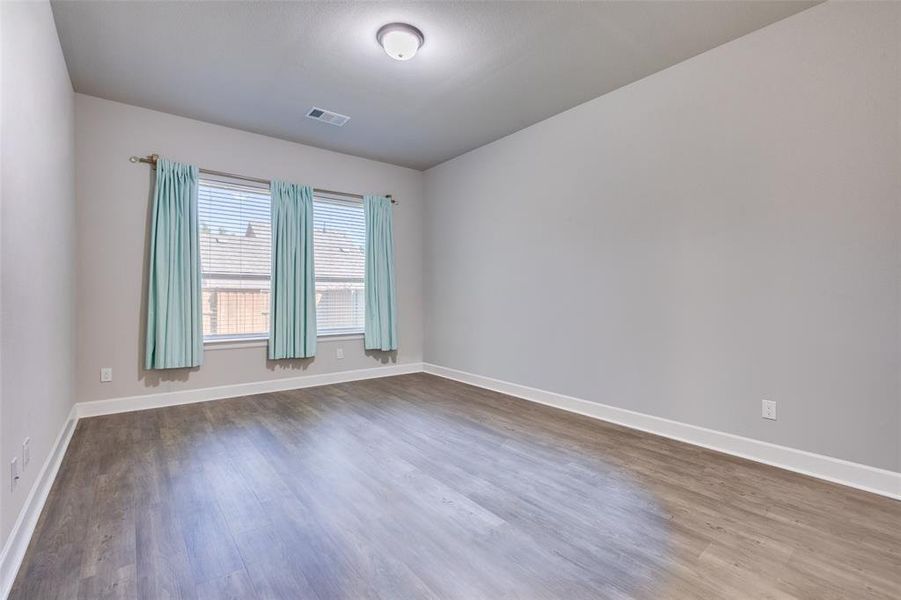 Spacious, unfurnished interior of a new home in , Van Alstyne (Image 16). Spacious, unfurnished interior of a new home in , Van Alstyne (Image 16).
