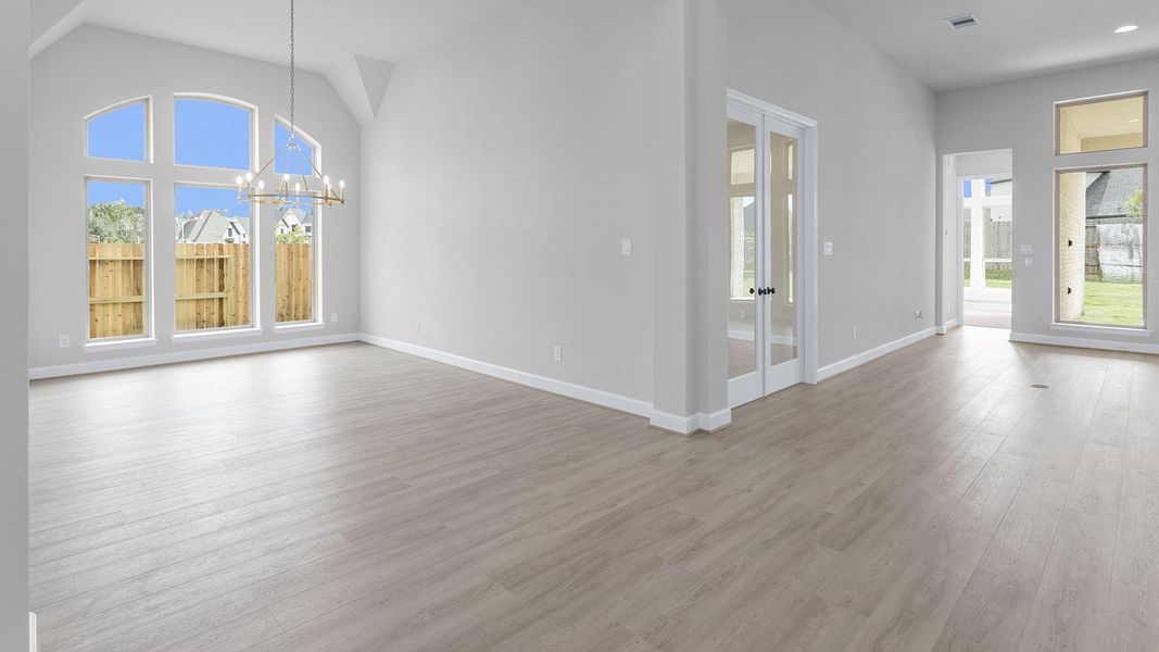 Spacious, unfurnished interior of a new home in Evergreen, Conroe (Image 59). Spacious, unfurnished interior of a new home in Evergreen, Conroe (Image 59).