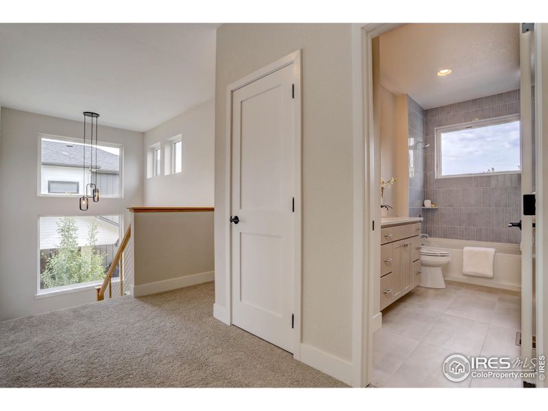 Upper level full bathroom