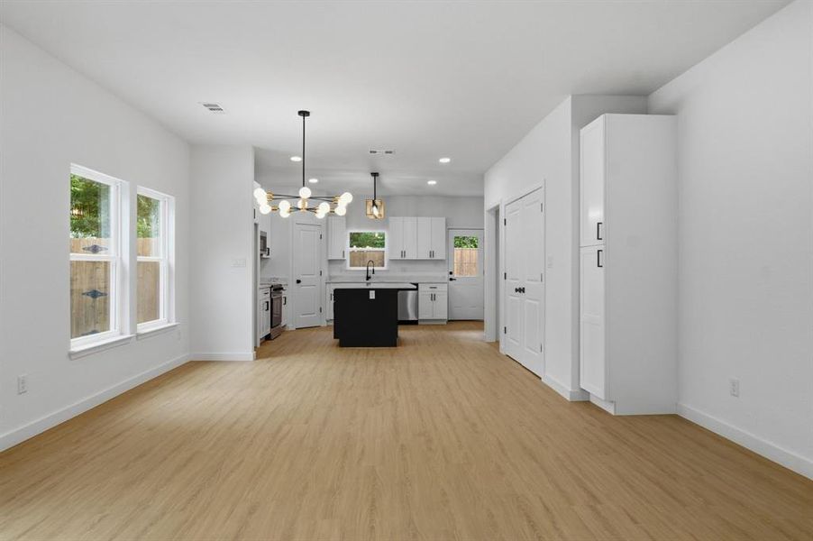 Spacious, unfurnished interior of a new home in , Fort Worth (Image 32).