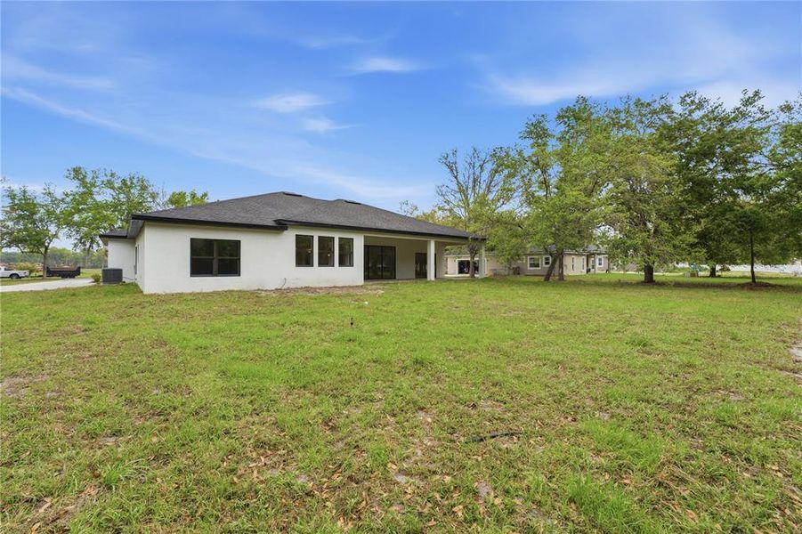 Exterior details and patio area of a home in , Kissimmee (Image 32).