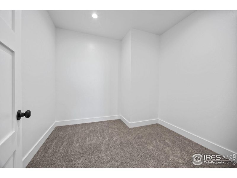 Spacious, unfurnished interior of a new home in , Milliken (Image 35).