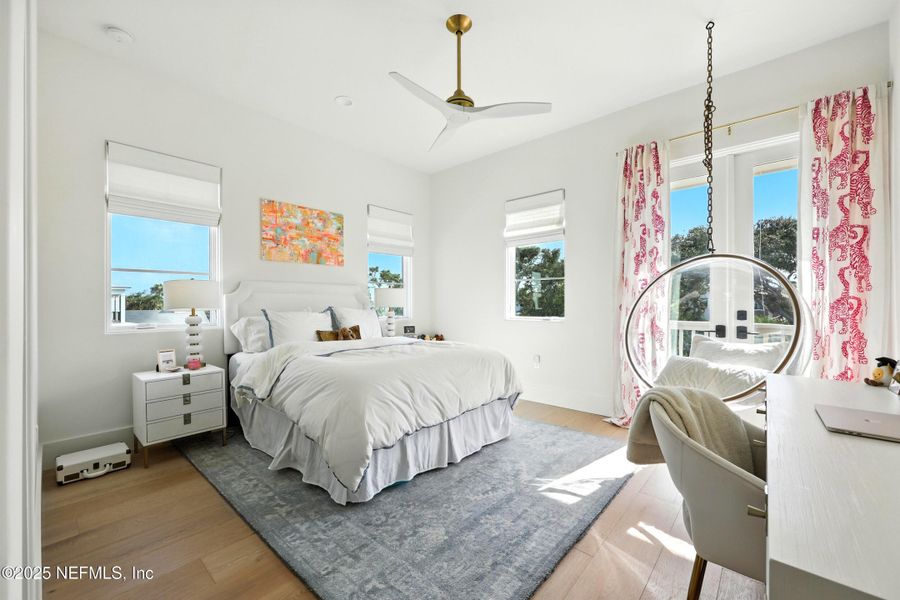 Furnished interior view inside a new home in , Ponte Vedra Beach (Image 50).