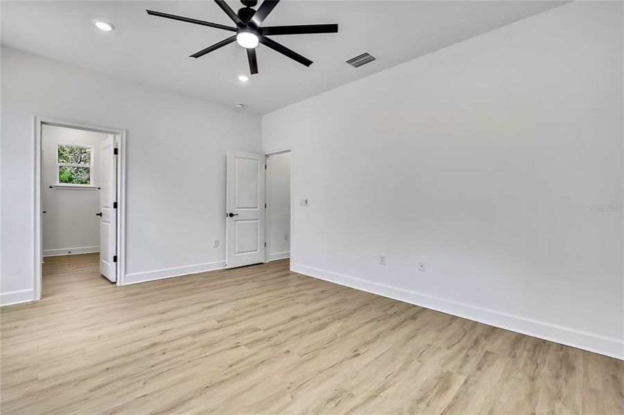 Spacious, unfurnished interior of a new home in , Brooksville (Image 48).