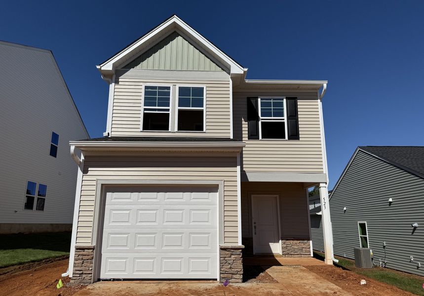 Image 6 of a home in Hanes Lake.