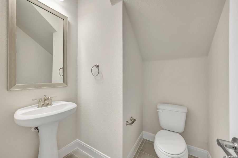 Furnished interior view inside a new home in The Crossvine 45’, Schertz (Image 17).