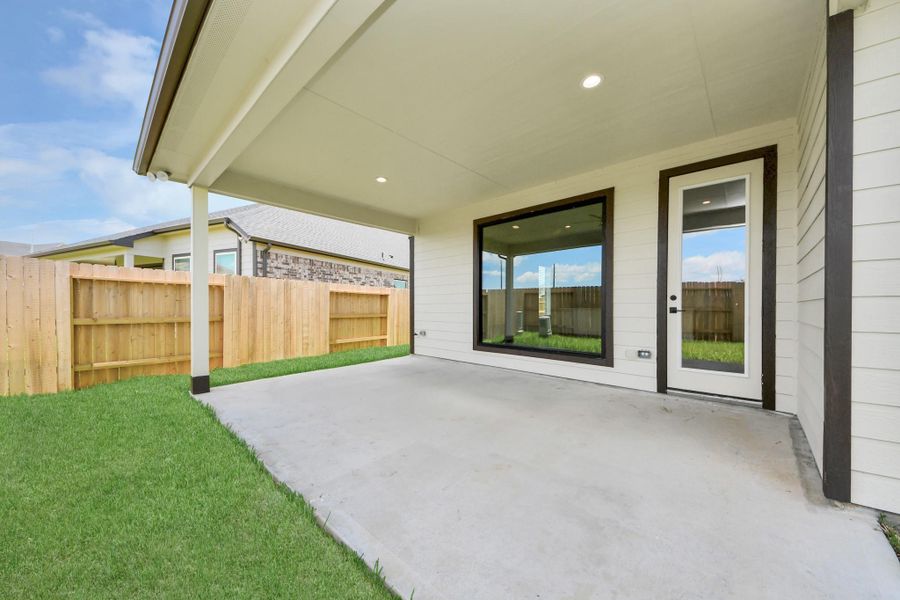 Explore the expansive backyard with its inviting covered patio—a perfect blend of space for the kids to play and adults to unwind. Ideal for creating your outdoor oasis, this backyard accommodates patio furniture, a BBQ pit, and endless possibilities for leisure and entertainment. Explore the expansive backyard with its inviting covered patio—a perfect blend of space for the kids to play and adults to unwind. Ideal for creating your outdoor oasis, this backyard accommodates patio furniture, a BBQ pit, and endless possibilities for leisure and entertainment.