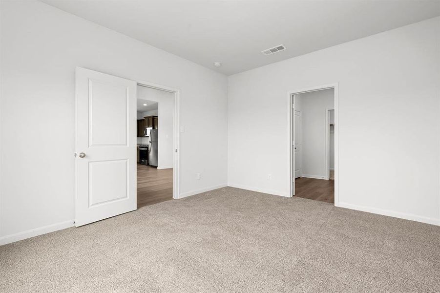 Spacious, unfurnished interior of a new home in Patriot Estates, Venus (Image 17).