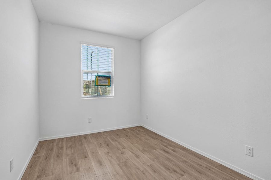 Spacious, unfurnished interior of a new home in Bella Camino Traditions, San Tan Valley (Image 11).