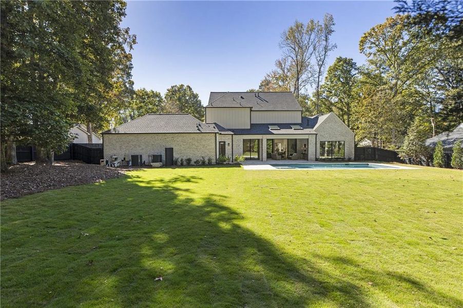 Exterior details and patio area of a home in , Alpharetta (Image 33).