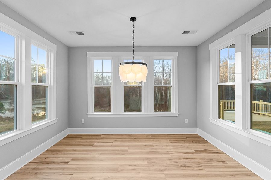 Spacious, unfurnished interior of a new home in Hanes Lake, Winston-Salem (Image 28).