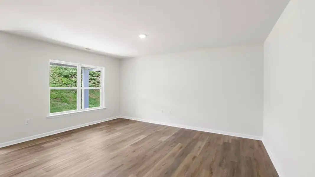 Spacious, unfurnished interior of a new home in Gibson Grove, Laurens (Image 20).