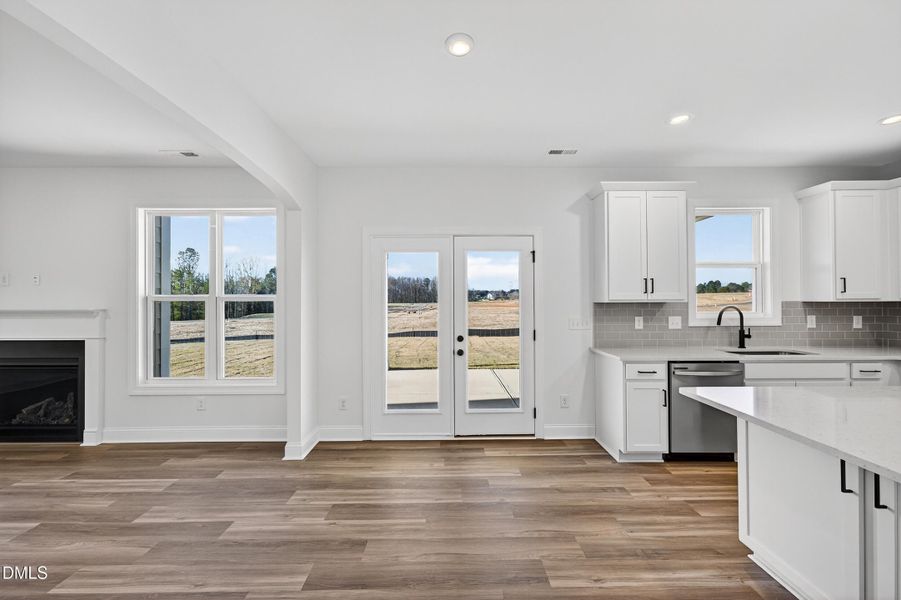 15 -88 tennyson drive, interior, kitchen 15 -88 tennyson drive, interior, kitchen