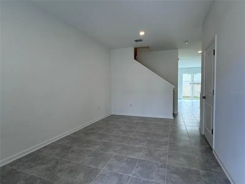 Spacious, unfurnished interior of a new home in , Kissimmee (Image 16).