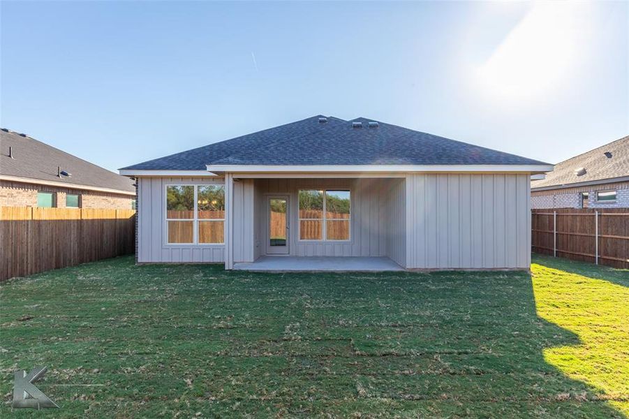 Exterior details and patio area of a home in , Abilene (Image 20).