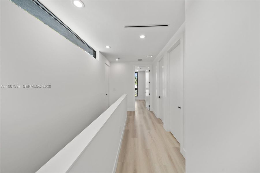 Spacious, unfurnished interior of a new home in , Miami (Image 42).