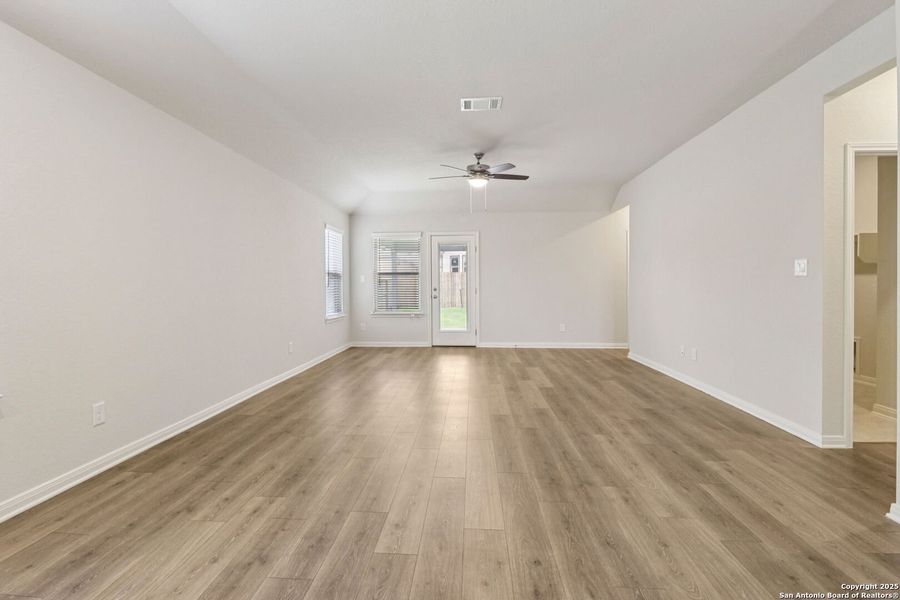 Spacious, unfurnished interior of a new home in Kallison Ranch, San Antonio (Image 18). Spacious, unfurnished interior of a new home in Kallison Ranch, San Antonio (Image 18).