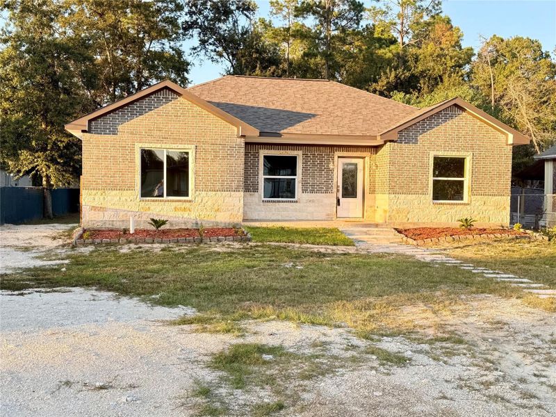 Exterior details and patio area of a home in , Cleveland (Image 1).