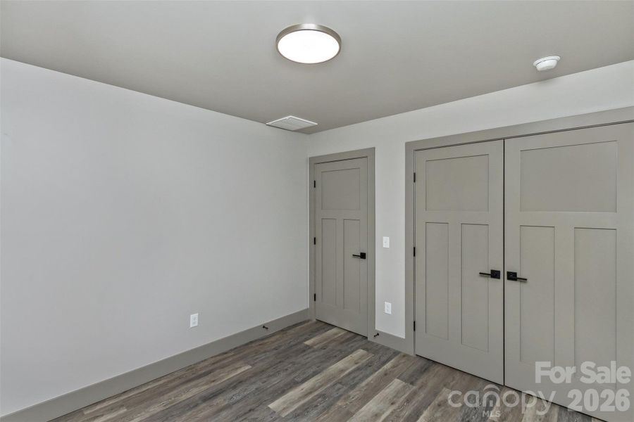 Spacious, unfurnished interior of a new home in , Asheville (Image 17).