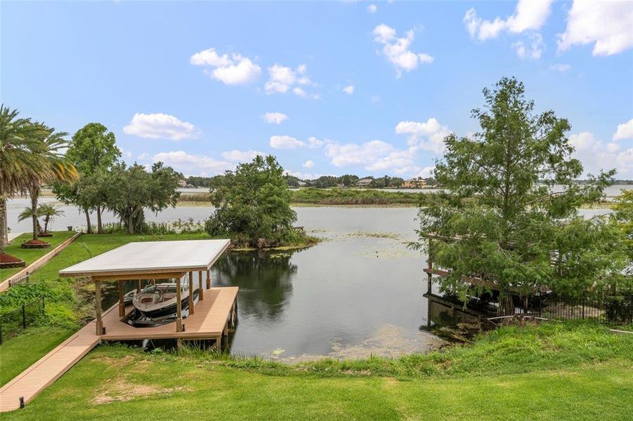 Community amenities in , Windermere (Image 79).
