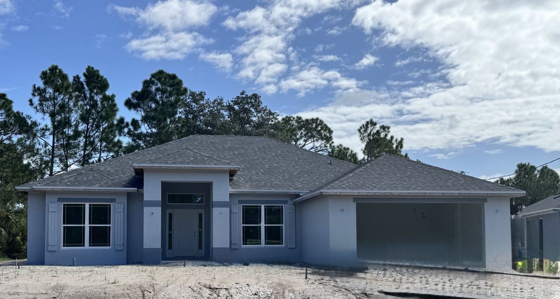 Image 31 of a home in North Port.