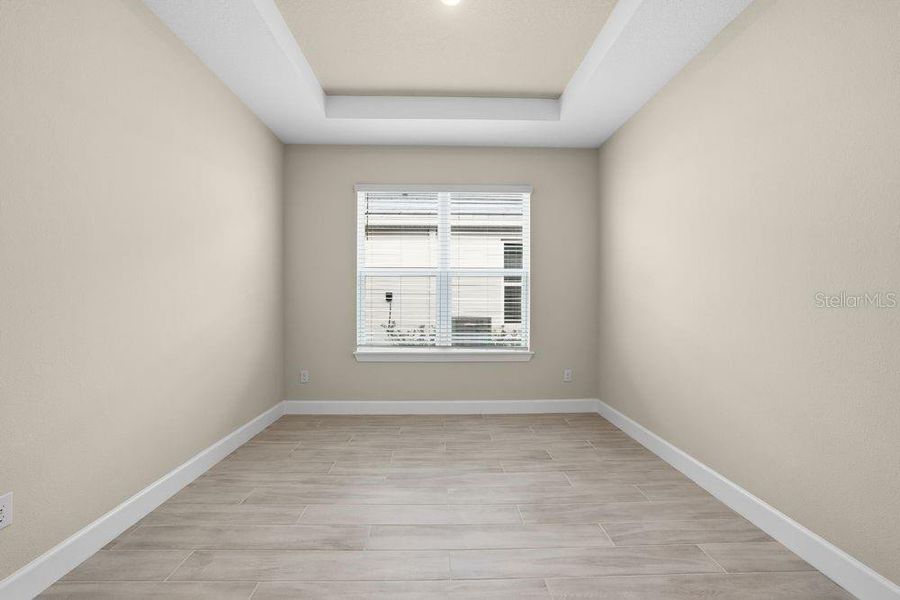 Spacious, unfurnished interior of a new home in Esplanade at Wiregrass Ranch, Wesley Chapel (Image 21).