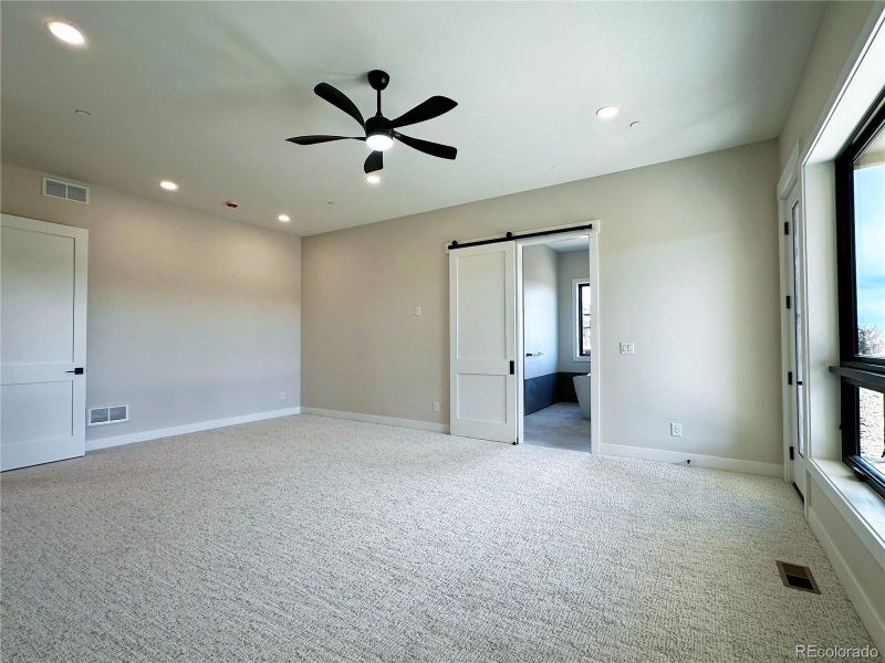 Spacious, unfurnished interior of a new home in , Longmont (Image 29). Spacious, unfurnished interior of a new home in , Longmont (Image 29).