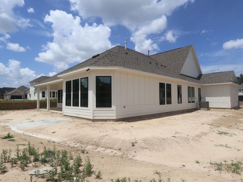 Exterior details and patio area of a home in Berryknoll, Montgomery (Image 18).