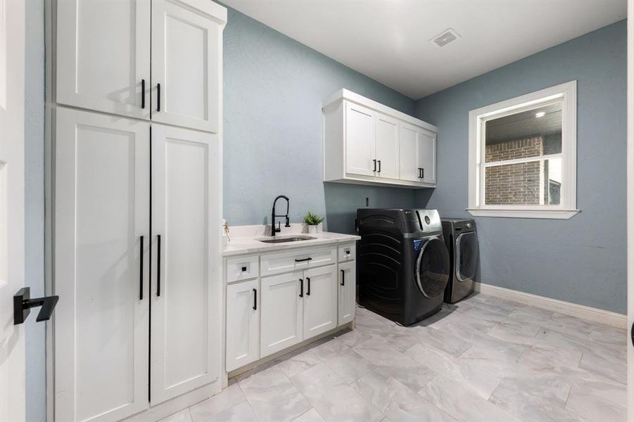 Furnished interior view inside a new home in , Royse City (Image 16).
