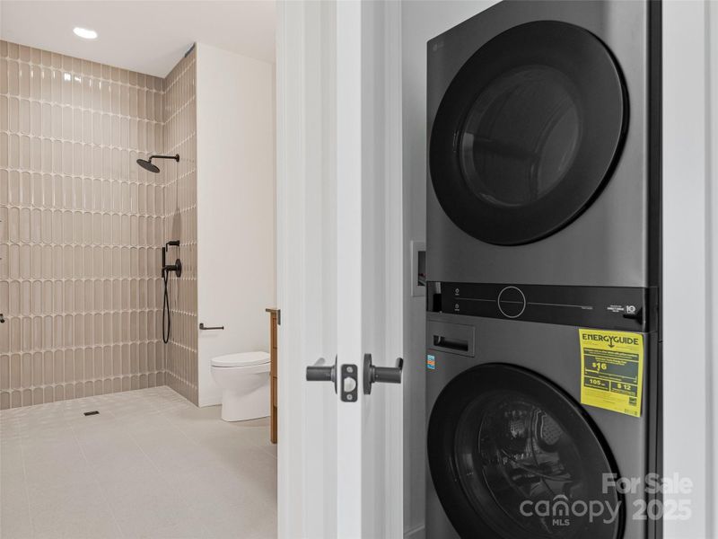 Image 42 of a home in .