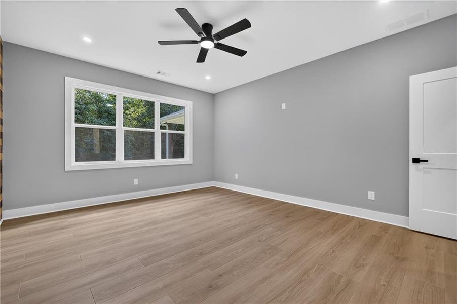 Spacious, unfurnished interior of a new home in , Covington (Image 33).