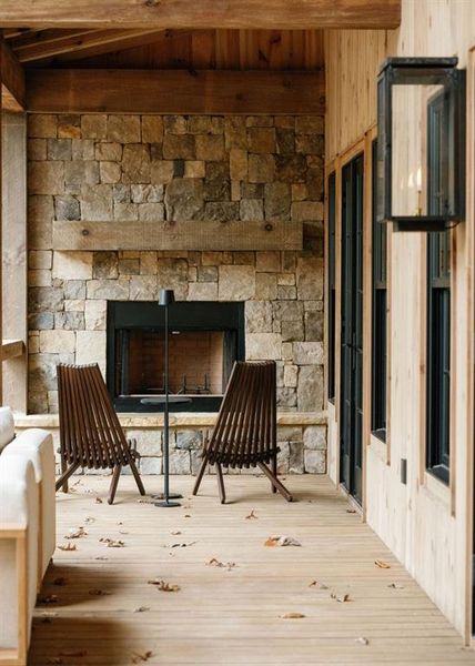 Exterior details and patio area of a home in , Blue Ridge (Image 3).