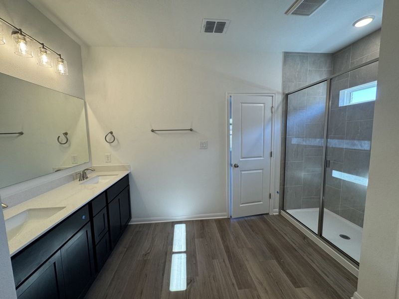 Furnished interior view inside a new home in Village at Three Oaks, Seguin (Image 9).