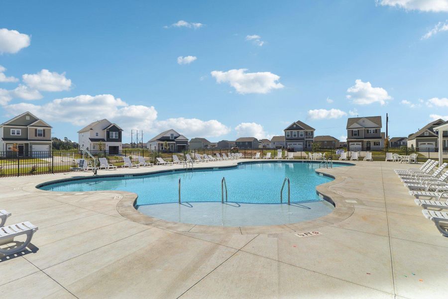 21-web-or-mls-Matthews Dr-S2808-010