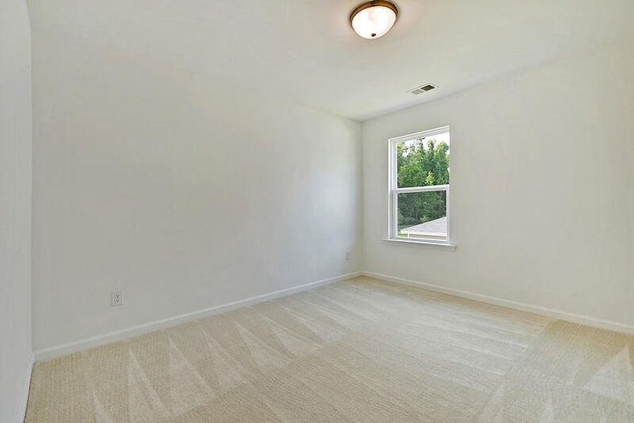Spacious, unfurnished interior of a new home in , Ravenel (Image 15).