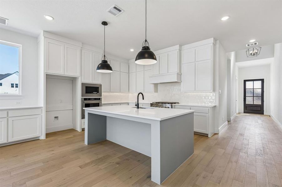 Your inner chef will come alive in this dream kitchen!