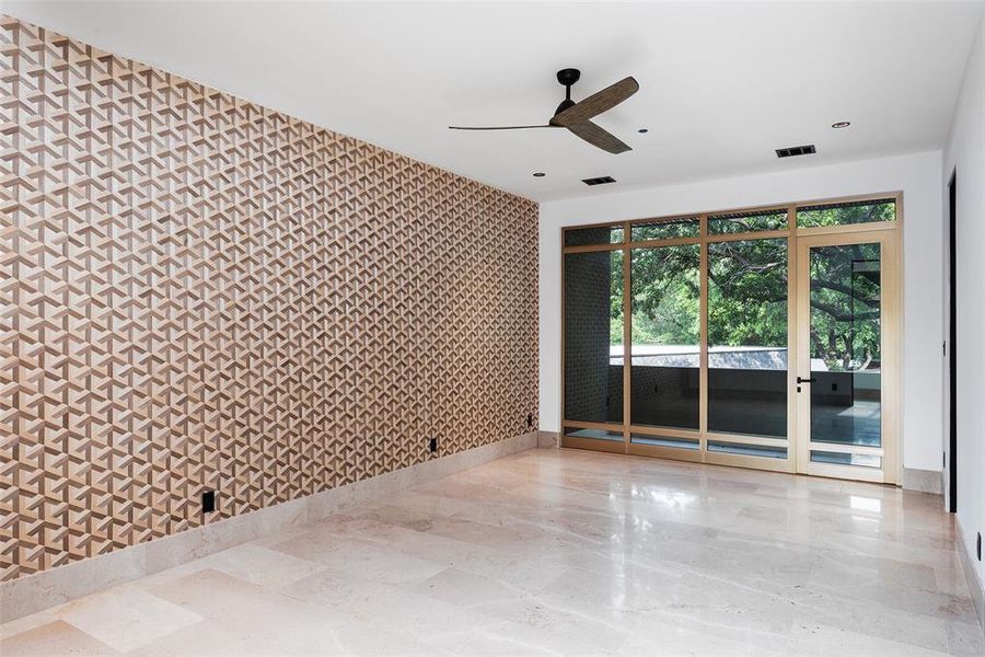 Spacious, unfurnished interior of a new home in , Dallas (Image 20).
