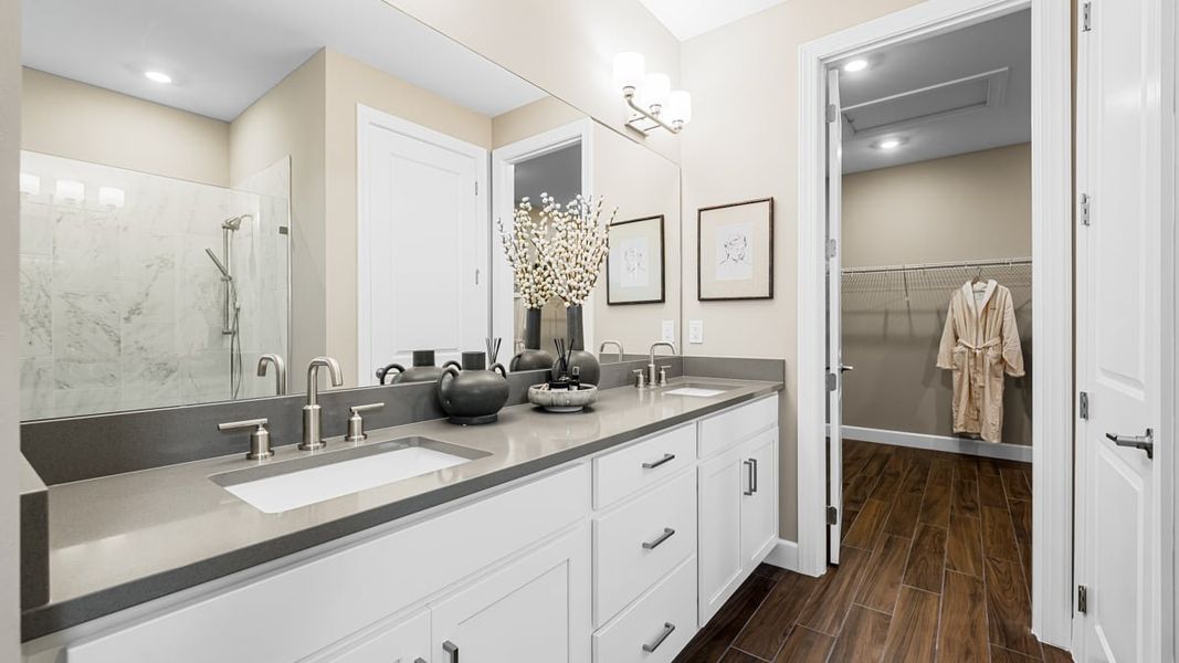 Furnished interior view inside a new home in Esplanade Lake Club, Fort Myers (Image 8).