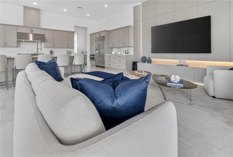 Furnished interior view inside a new home in , Montverde (Image 47).