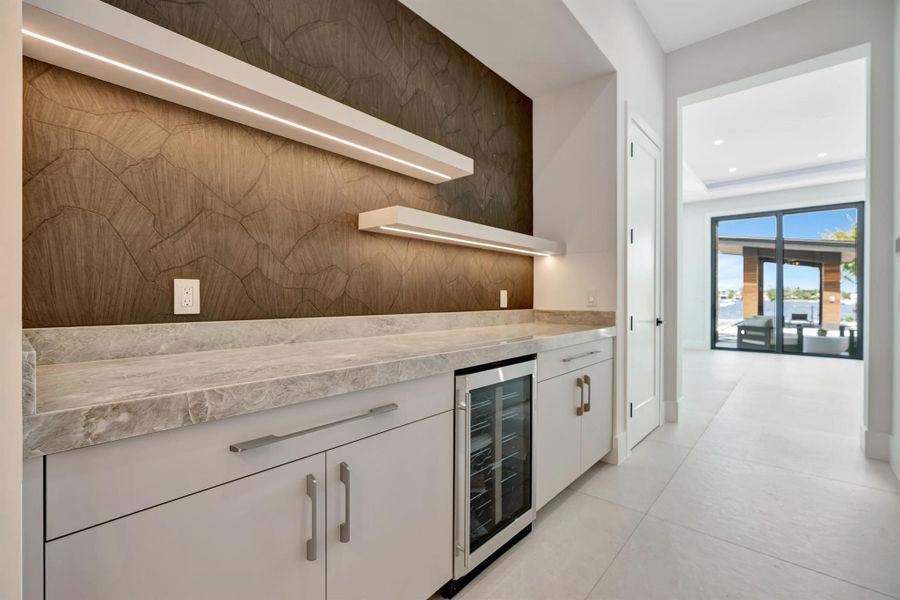 Furnished interior view inside a new home in , Lantana (Image 67).