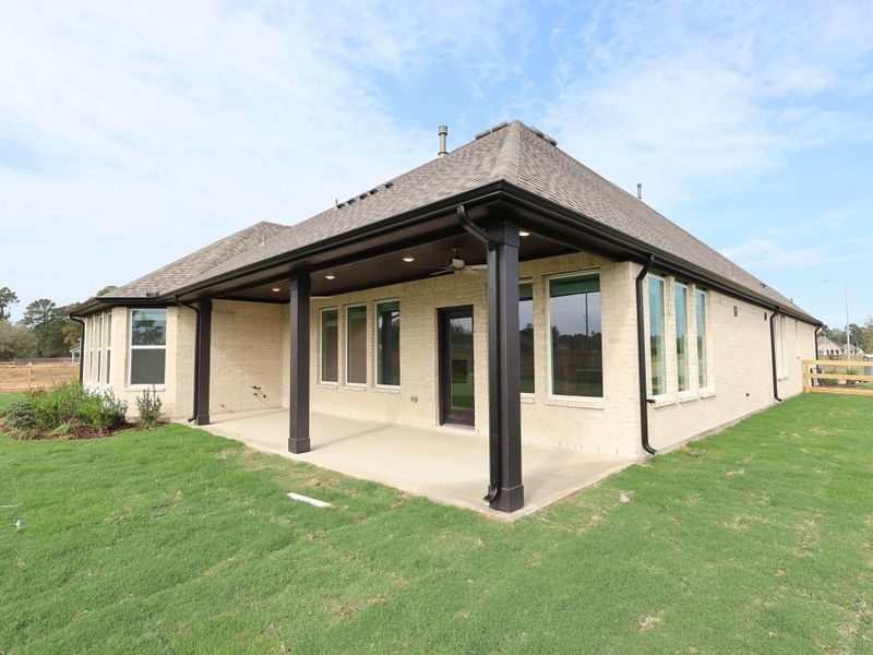 Exterior details and patio area of a home in Sorella, Tomball (Image 15). Exterior details and patio area of a home in Sorella, Tomball (Image 15).