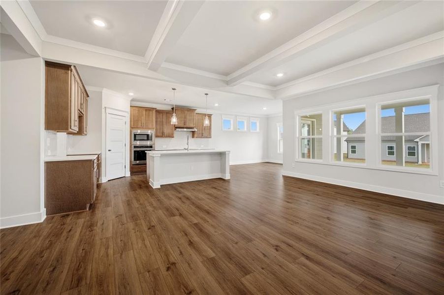 Spacious, unfurnished interior of a new home in Summerlin, Winder (Image 29).