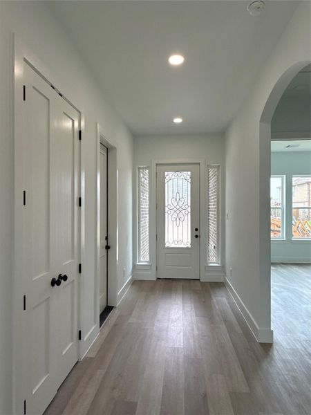 Spacious, unfurnished interior of a new home in , Houston (Image 14).
