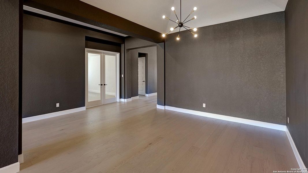 Spacious, unfurnished interior of a new home in George's Ranch Acre, Boerne (Image 20). Spacious, unfurnished interior of a new home in George's Ranch Acre, Boerne (Image 20).
