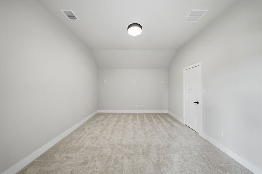 Spacious, unfurnished interior of a new home in Aster Park, McKinney (Image 31).