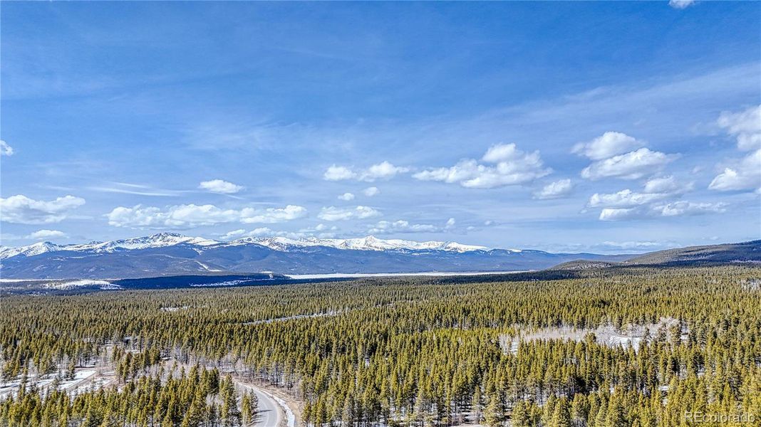 Natural landscape and outdoor views near in Leadville (Image 17). Natural landscape and outdoor views near in Leadville (Image 17).