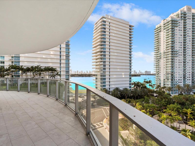 Image 35 of a home in Five Park.