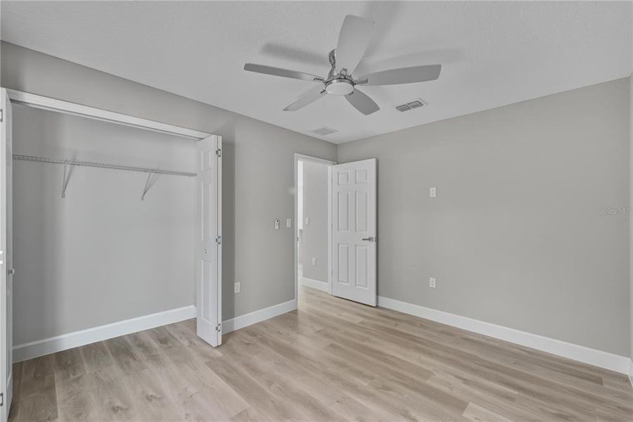 Spacious, unfurnished interior of a new home in , Summerfield (Image 21).