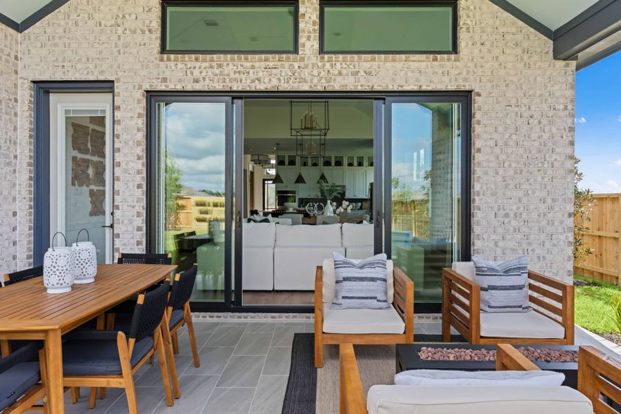 Representative exterior details of a home built from the Lauren by Chesmar Homes in Wood Leaf Reserve, Tomball (Image 4).