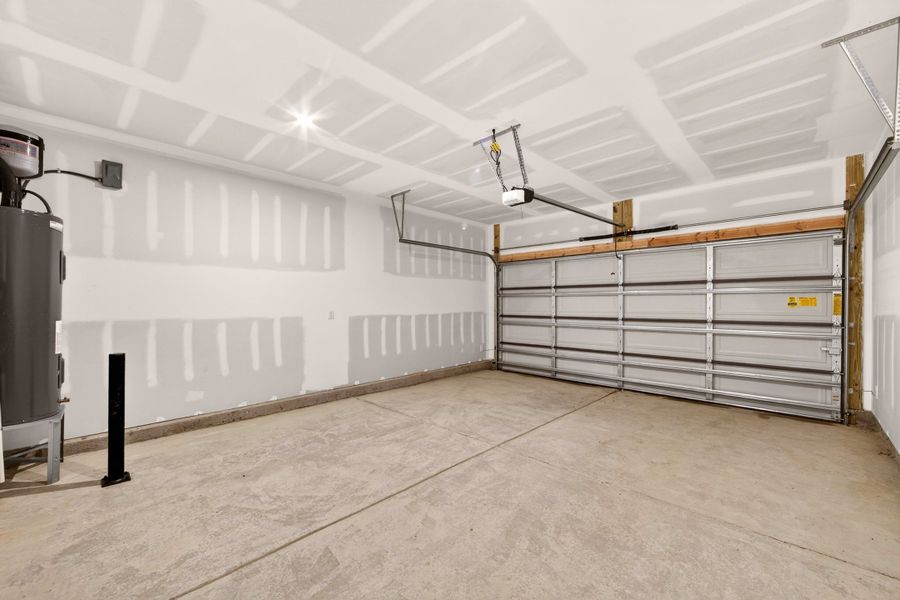 Spacious, unfurnished interior of a new home in Archer Row, Charlotte (Image 36). Spacious, unfurnished interior of a new home in Archer Row, Charlotte (Image 36).